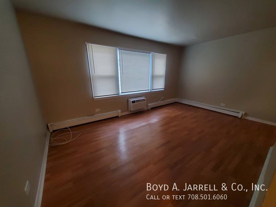 Apartment for rent at 9243 S Stony Island Ave #3W, Chicago, IL 60617