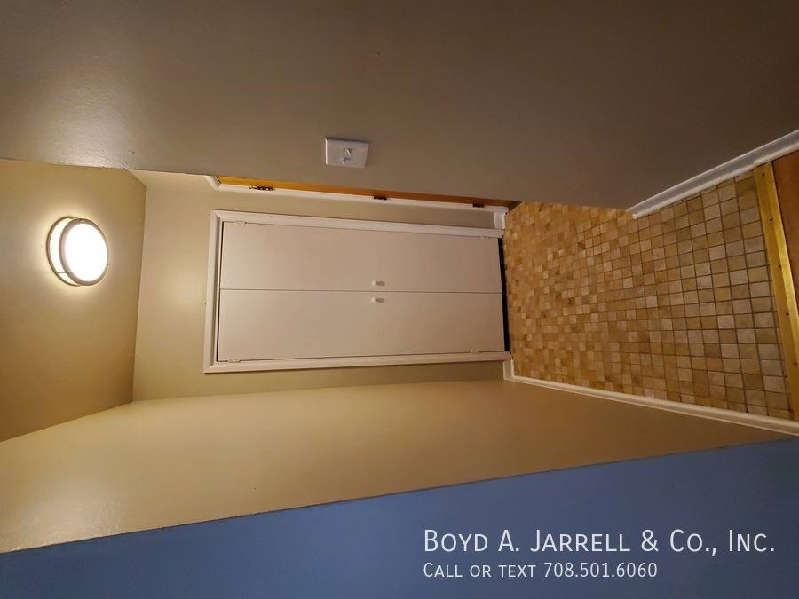 Apartment for rent at 9243 S Stony Island Ave #3W, Chicago, IL 60617