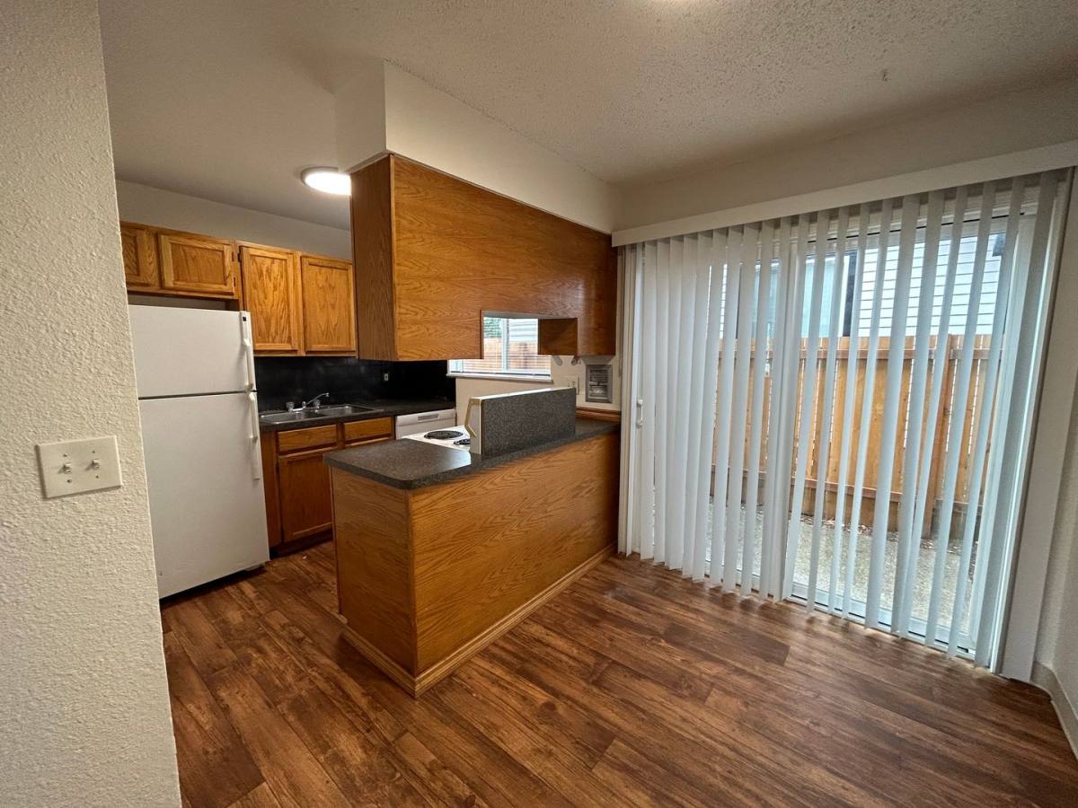 Apartment for rent at 8902-8916 SE Woodstock Blvd, Portland, OR 97266