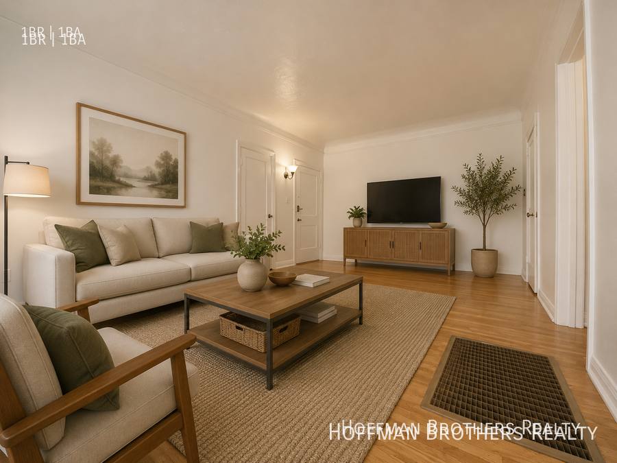 Apartment for rent at 351 N Sierra Bonita Ave, Los Angeles, CA 90036