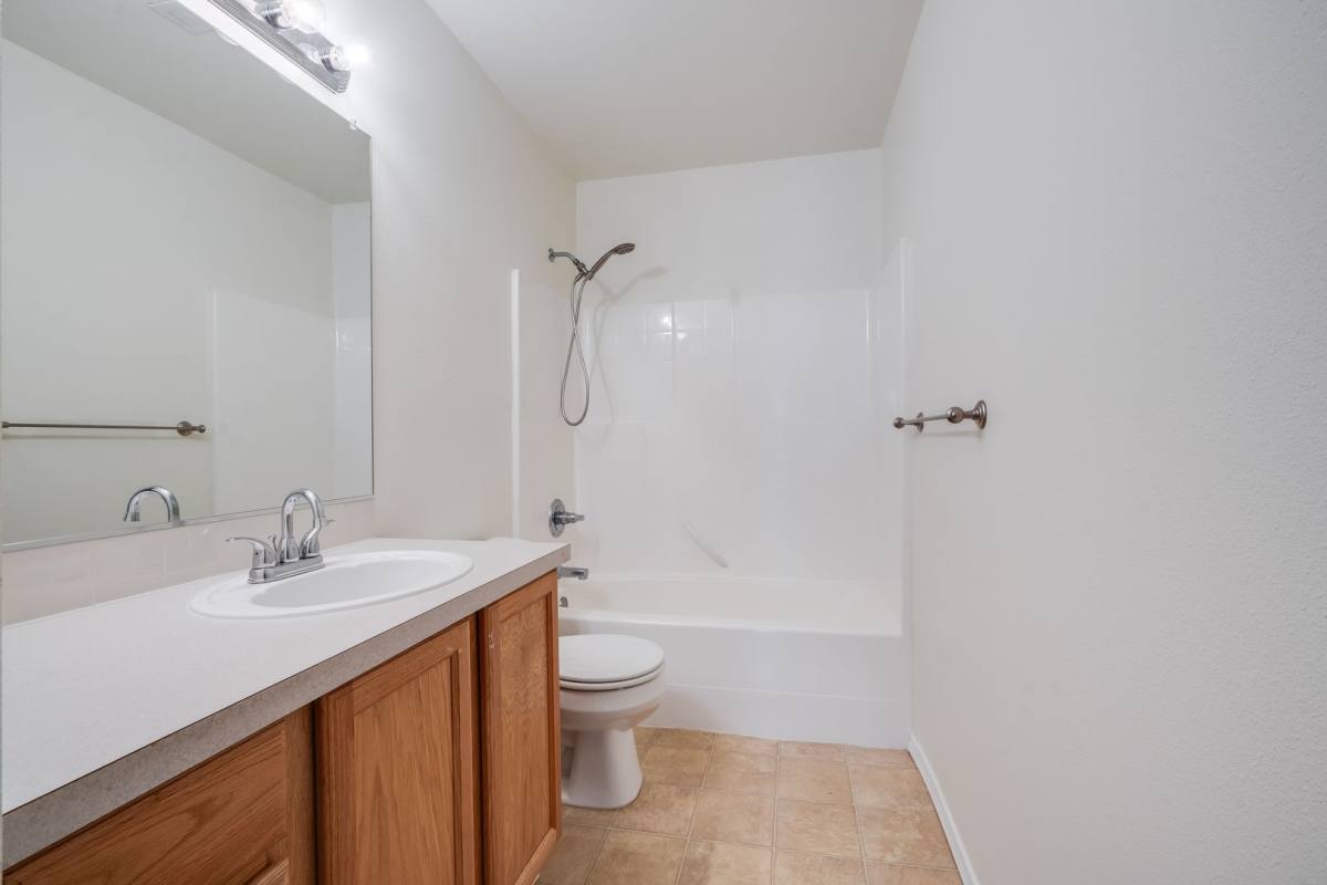Townhouse for rent at 908 SW 175th Terrace, Beaverton, OR 97006