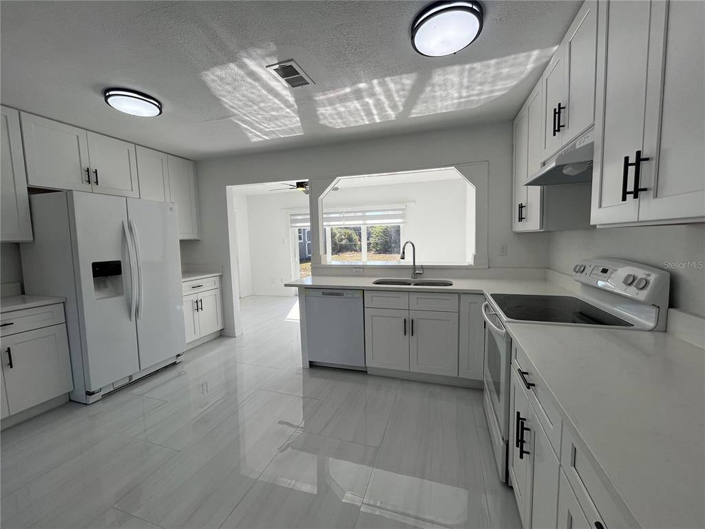 Apartment for rent at 18113 Cochran Blvd, Port Charlotte, FL 33948