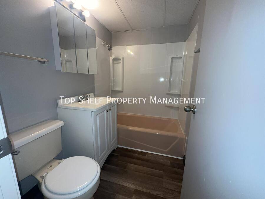 Apartment for rent at 3119 Grand Ave #10, Des Moines, IA 50312
