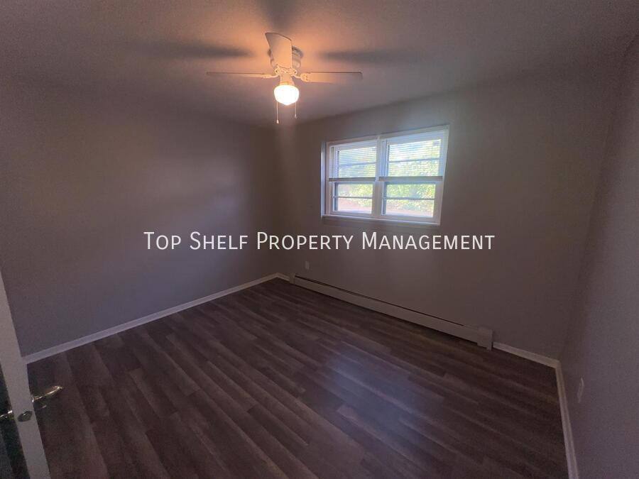 Apartment for rent at 3119 Grand Ave #10, Des Moines, IA 50312