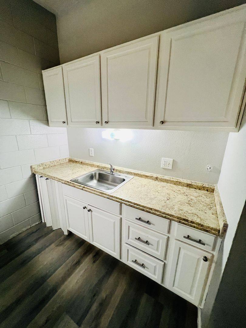Apartment for rent at 7820 Brentwood Dr, Stockton, CA 95207
