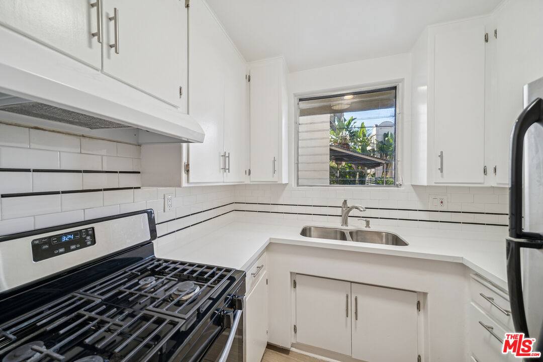 Apartment for rent at 1215 N Hayworth Ave #104, Los Angeles, CA 90046