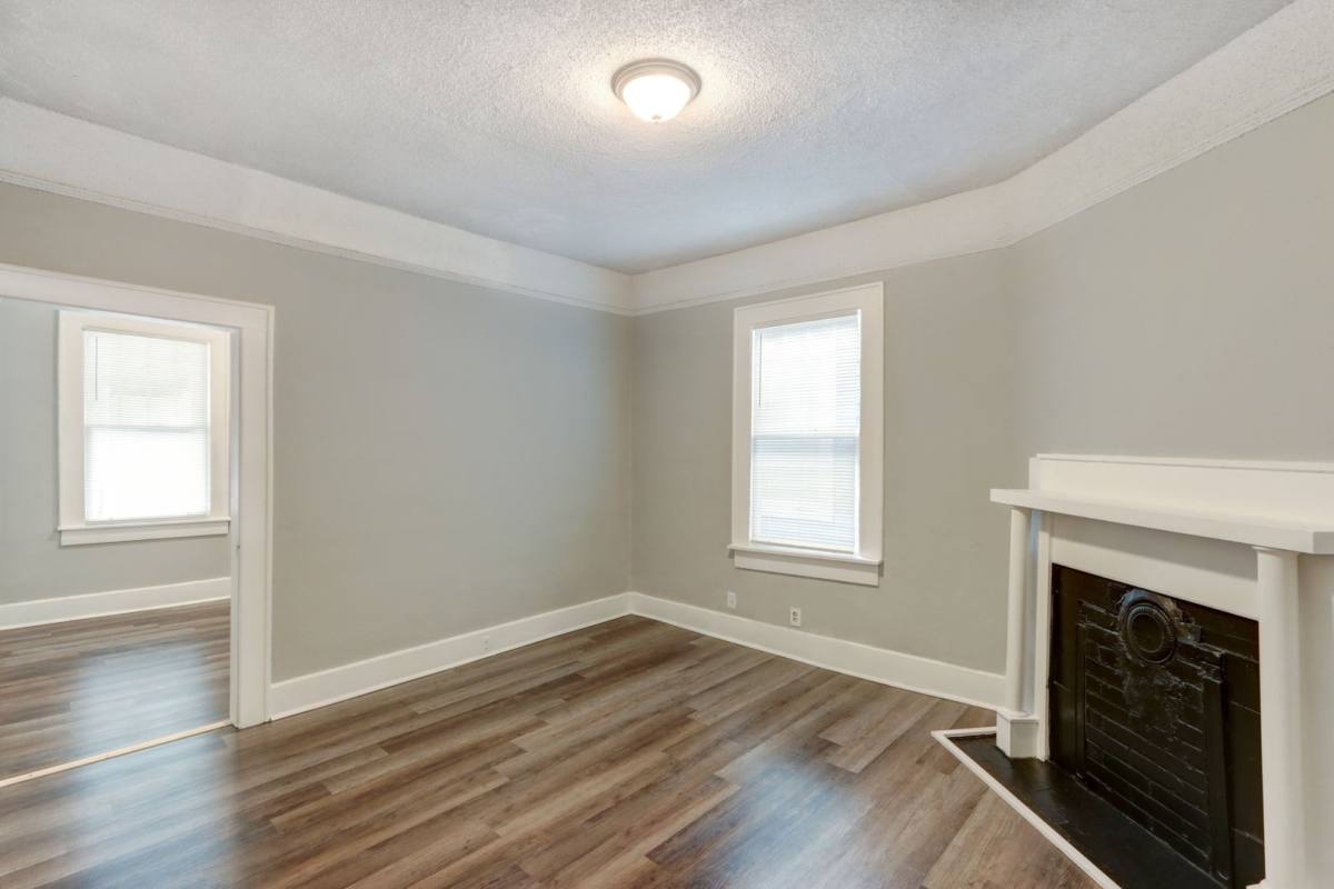 House for rent at 1013 W Victory Dr, Savannah, GA 31405
