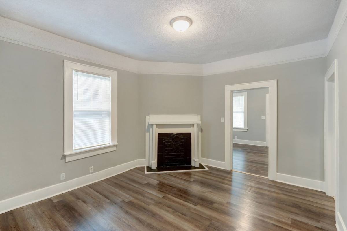 House for rent at 1013 W Victory Dr, Savannah, GA 31405