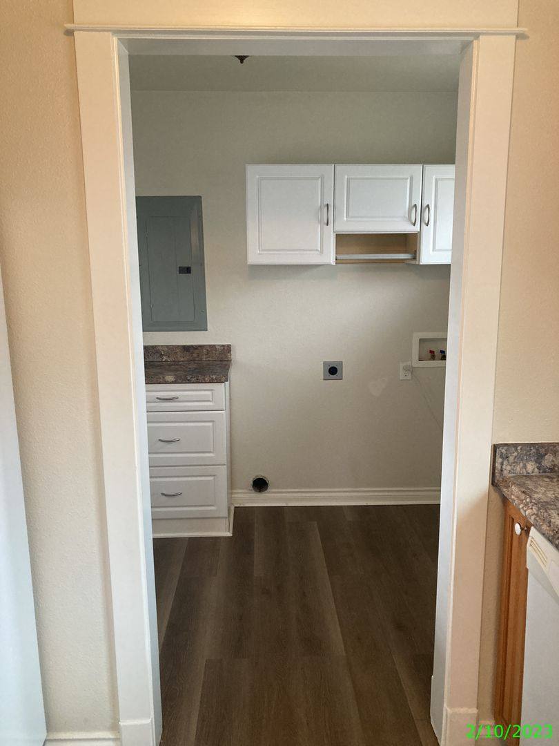 House for rent at 1020 NE 12th St, McMinnville, OR 97128