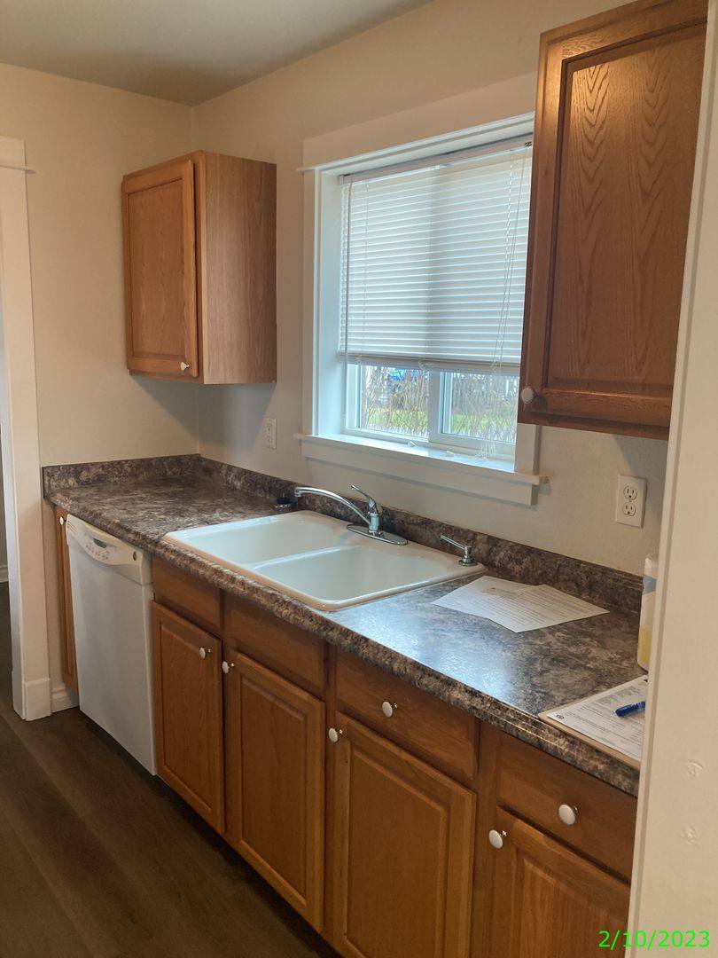House for rent at 1020 NE 12th St, McMinnville, OR 97128