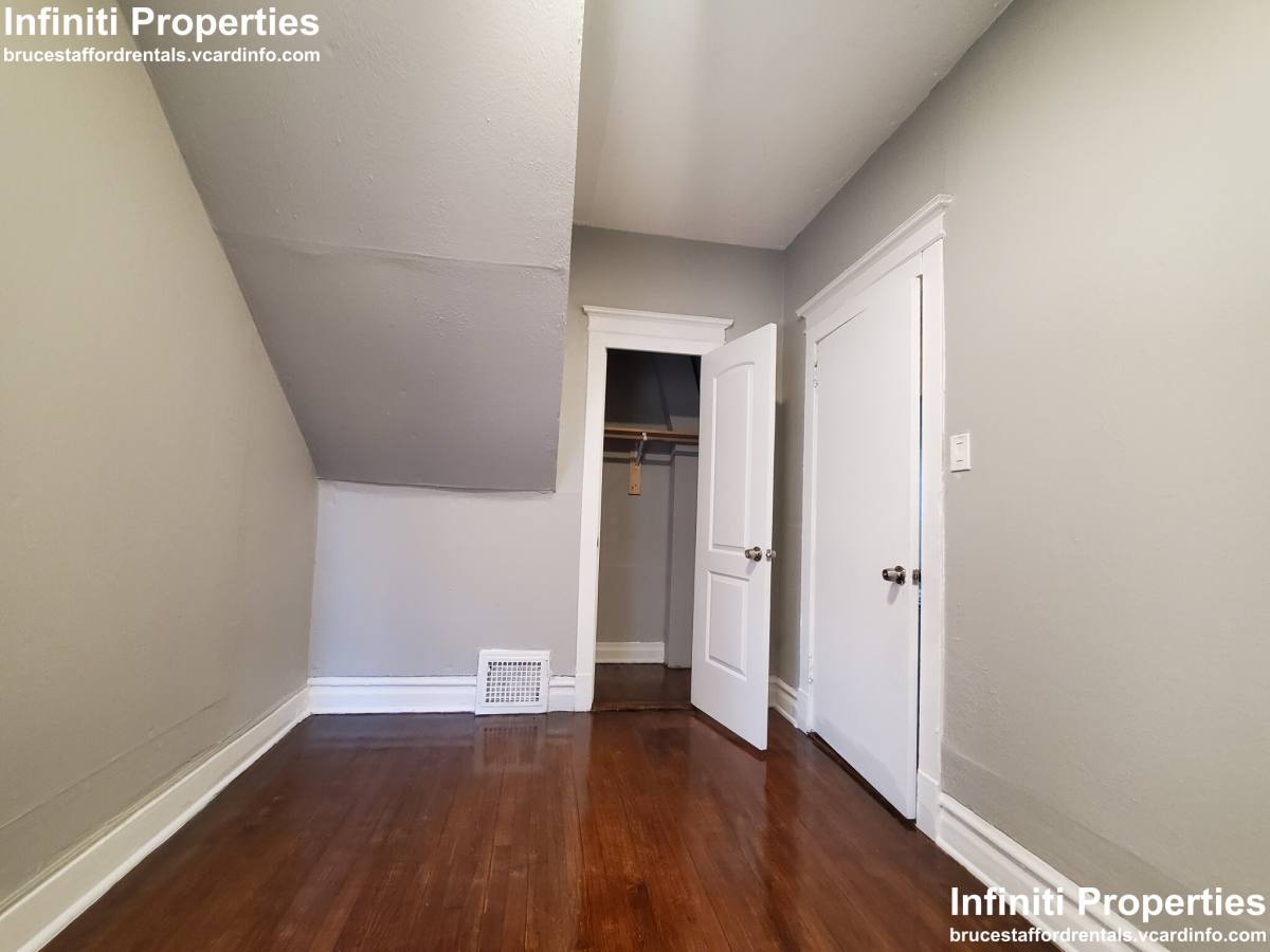 Apartment for rent at 7632 S Drexel #1, Chicago, IL 60619