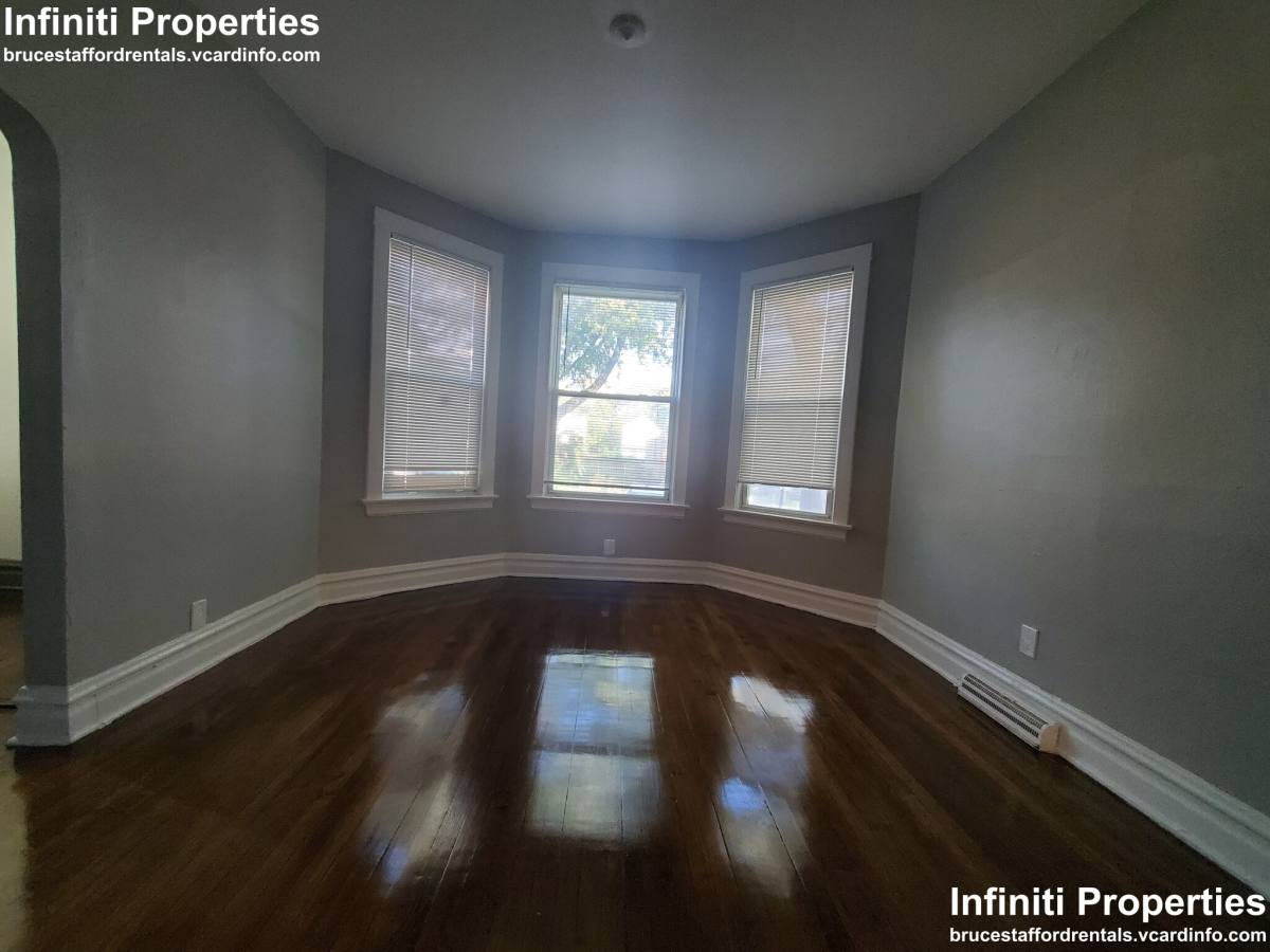 Apartment for rent at 7632 S Drexel #1, Chicago, IL 60619