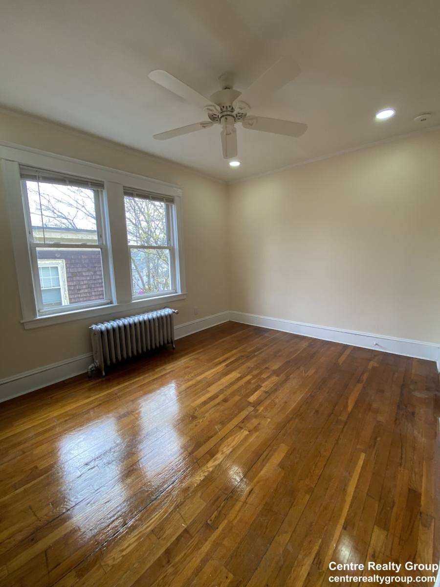 Apartment for rent at 4442 Washington St #3, Roslindale, MA 02131