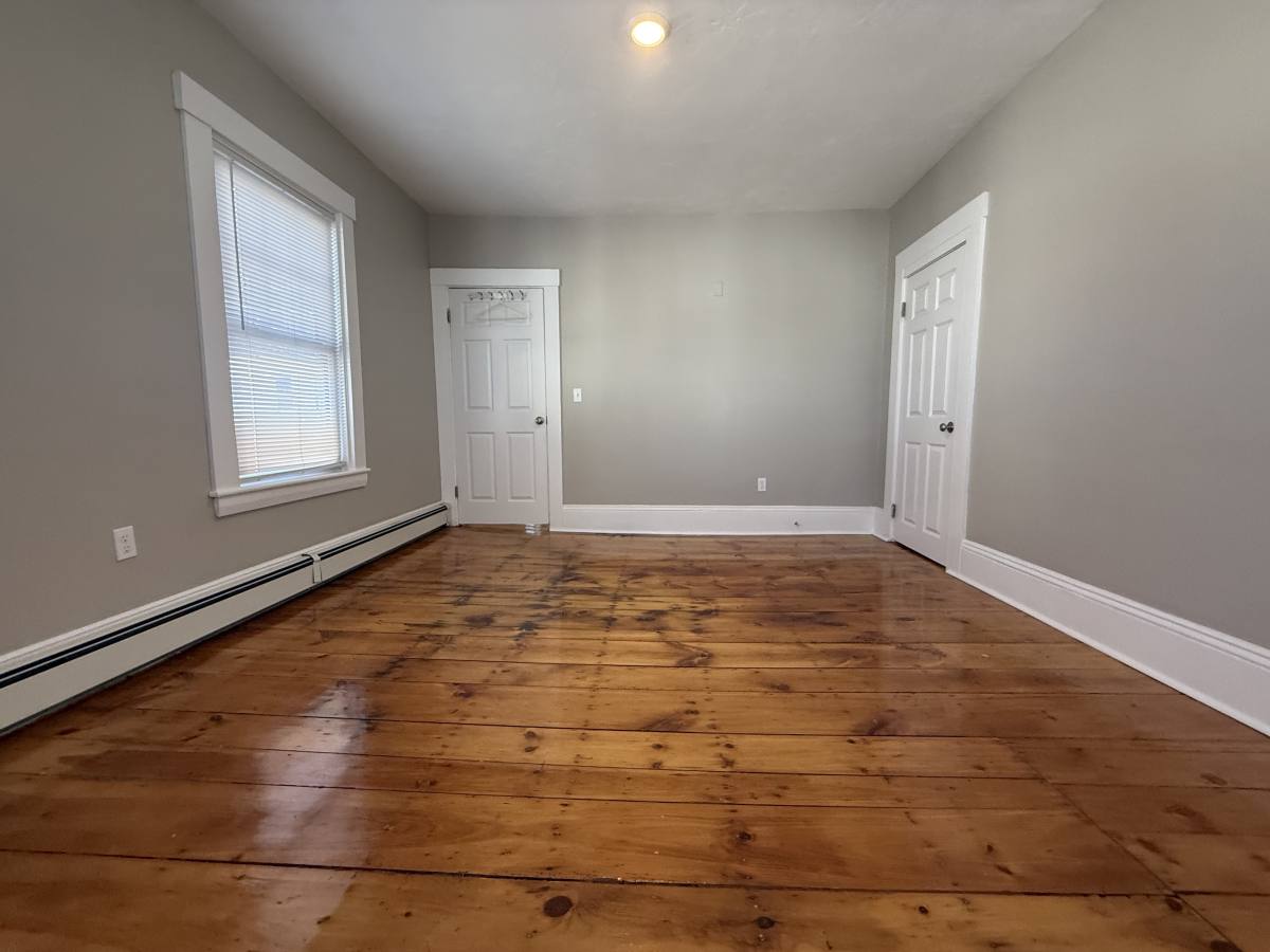 Apartment for rent at 163-165 Chestnut St #2, Waltham, MA 02453