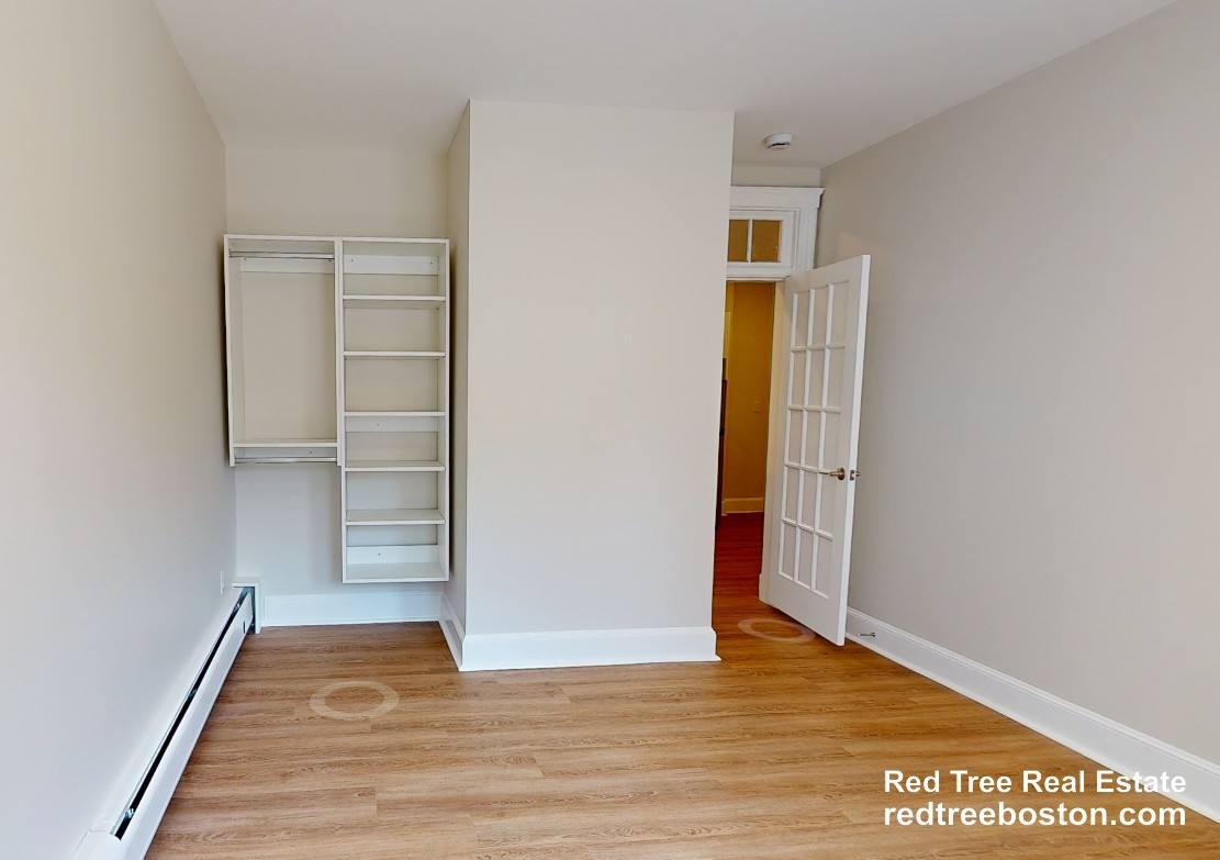 Apartment for rent at 833 Beacon St #206, Boston, MA 02115