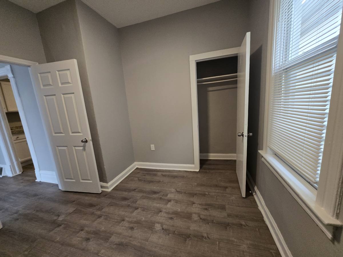 Apartment for rent at 7636 S Drexel #2, Chicago, IL 60619