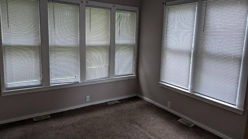 Apartment for rent at 1221 Gratiot Ave #3, Saginaw, MI 48602