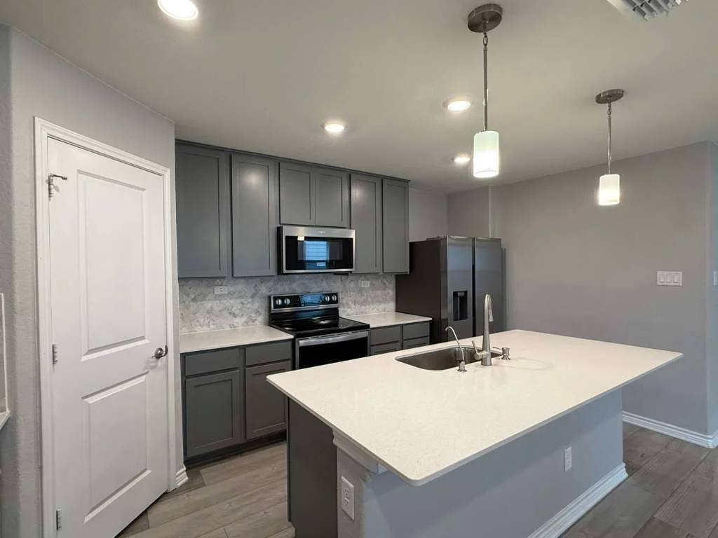 House for rent at 323 Deer Crest, New Braunfels, TX 78130