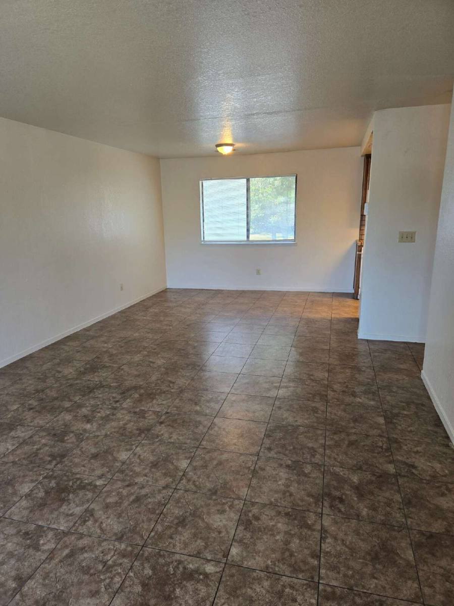 Apartment for rent at 1684 Conestoga Dr #C, Merced, CA 95340