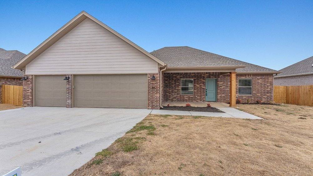 House for rent at 86 N Banner Ave, Farmington, AR 72730