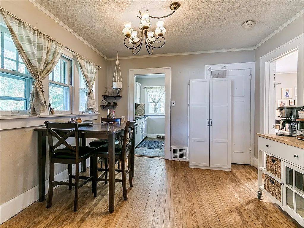 House for rent at 3014 Woodland Ave, Des Moines, IA 50312