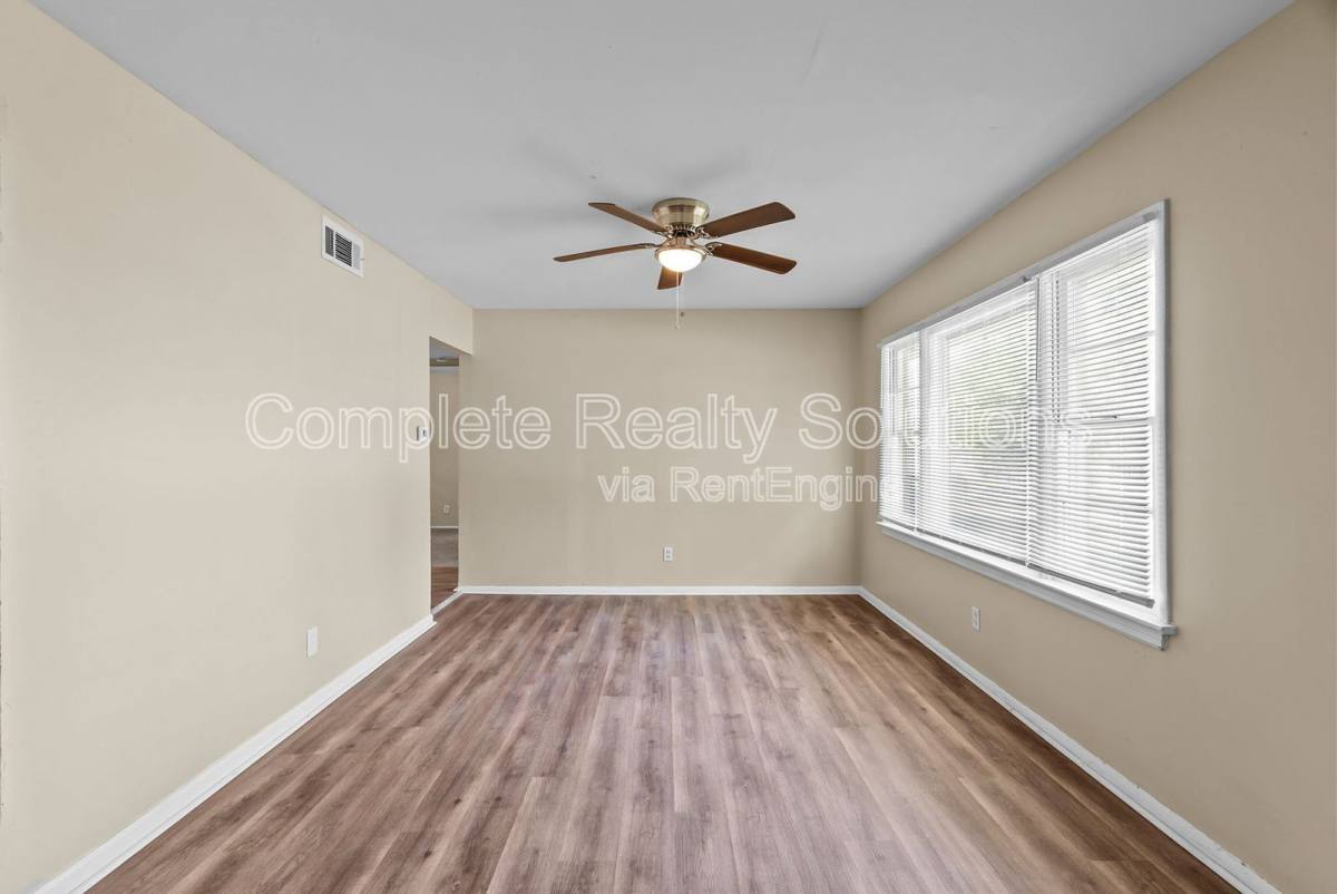 House for rent at 1132 Redman Blvd, Saint Louis, MO 63138