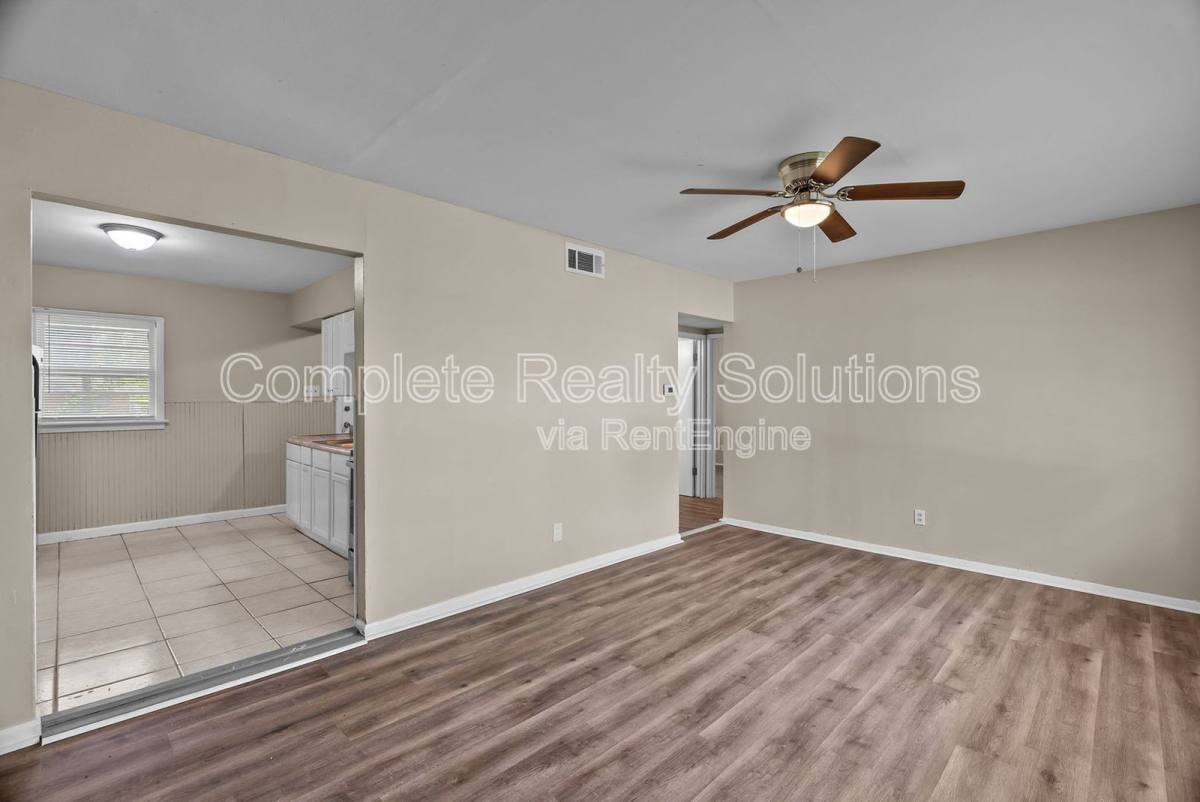 House for rent at 1132 Redman Blvd, Saint Louis, MO 63138