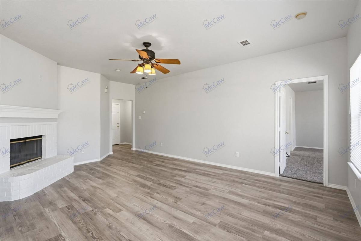 House for rent at 412 Pin Oak Lane, Royse City, TX 75189