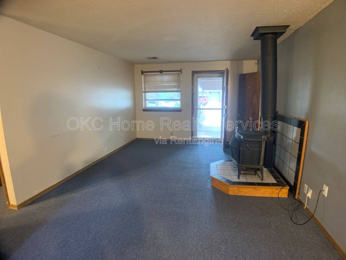 House for rent at 4900 S Dimple Dr, Oklahoma City, OK 73135