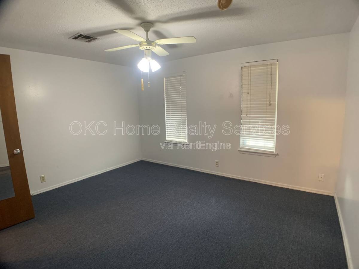 House for rent at 4900 S Dimple Dr, Oklahoma City, OK 73135