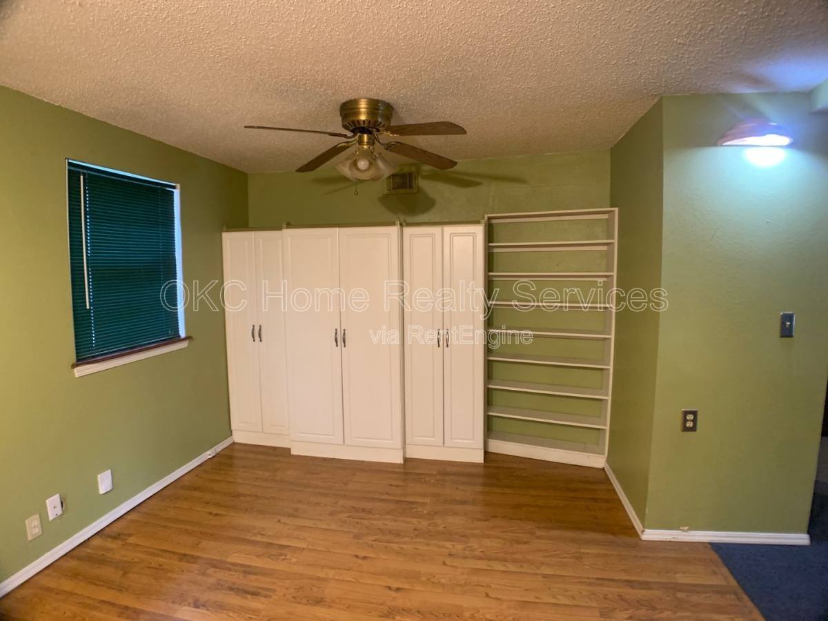 House for rent at 4900 S Dimple Dr, Oklahoma City, OK 73135
