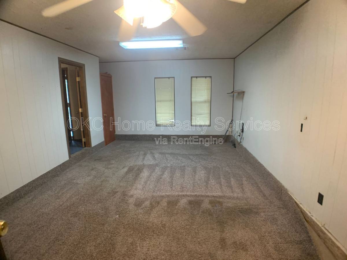 House for rent at 4900 S Dimple Dr, Oklahoma City, OK 73135