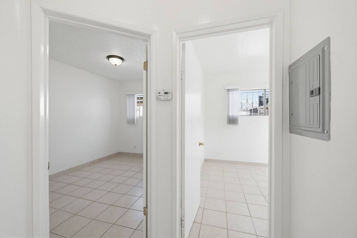 Apartment for rent at 1224 Normandie Ave #2, Los Angeles, CA 90006