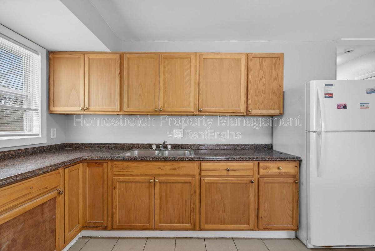 House for rent at 10201 Gourock Dr, Saint Louis, MO 63137