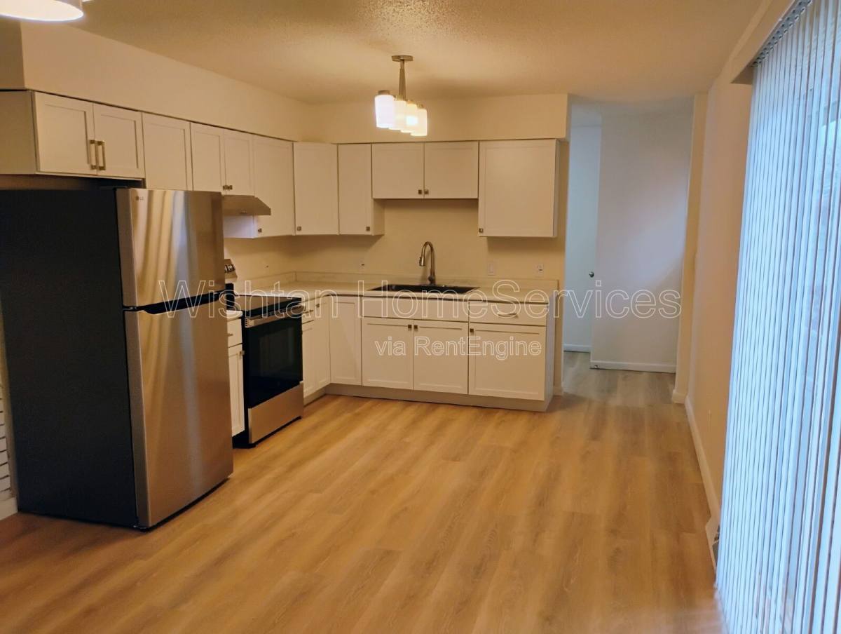House for rent at 22 N 17th Ave, Canton, IL 61520