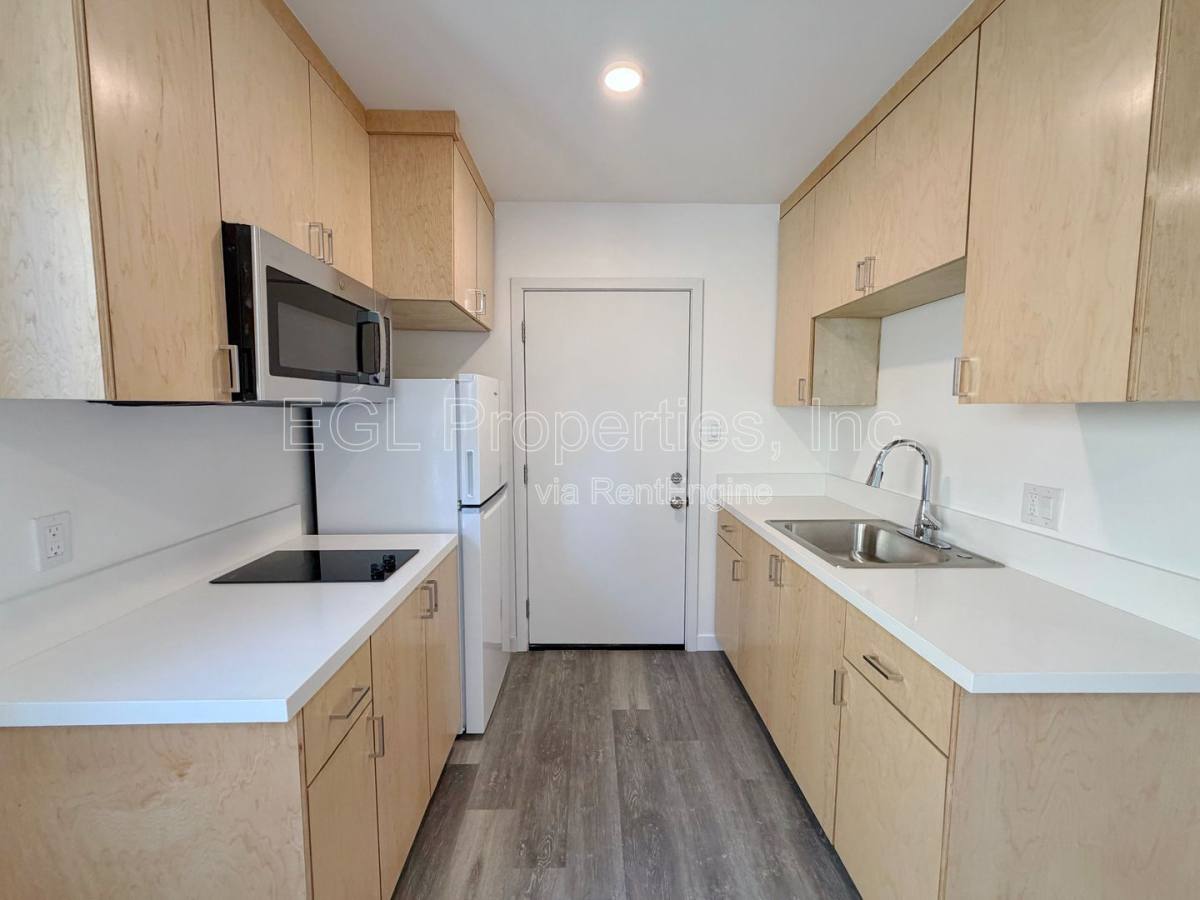 Apartment for rent at 4239 1 2 W 64th St, Los Angeles, CA 90043