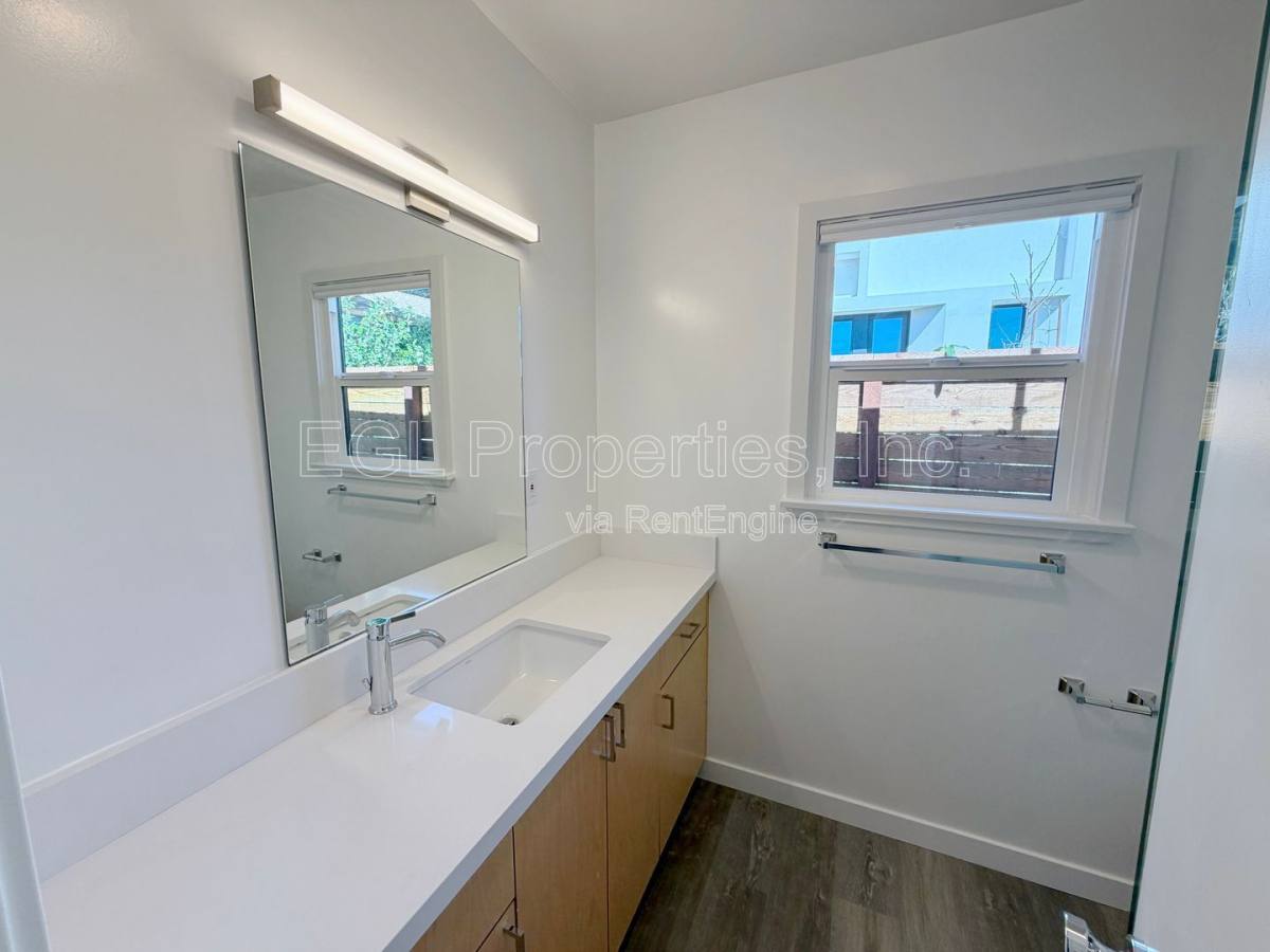 Apartment for rent at 4239 1 2 W 64th St, Los Angeles, CA 90043