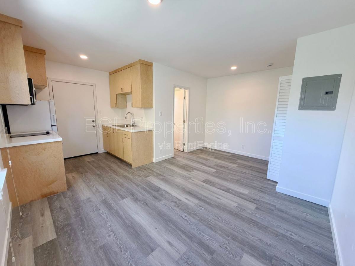 Apartment for rent at 4239 1 2 W 64th St, Los Angeles, CA 90043