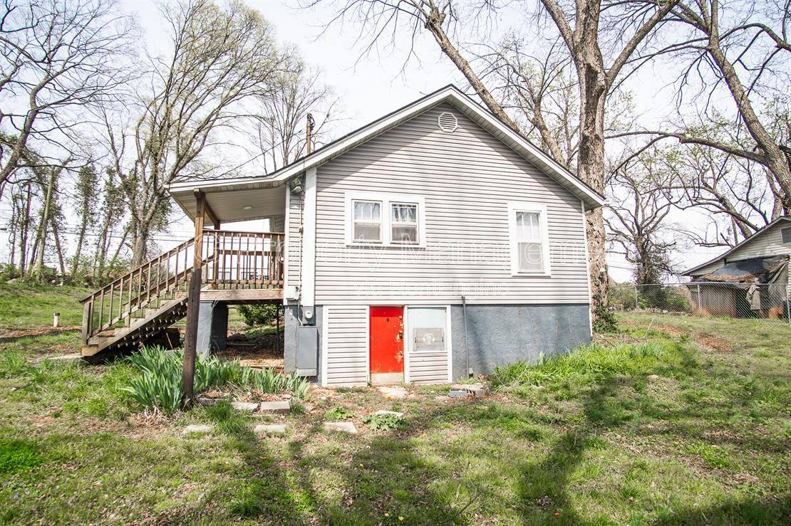 Apartment for rent at 5804 Old Rutledge Pike, Knoxville, TN 37914