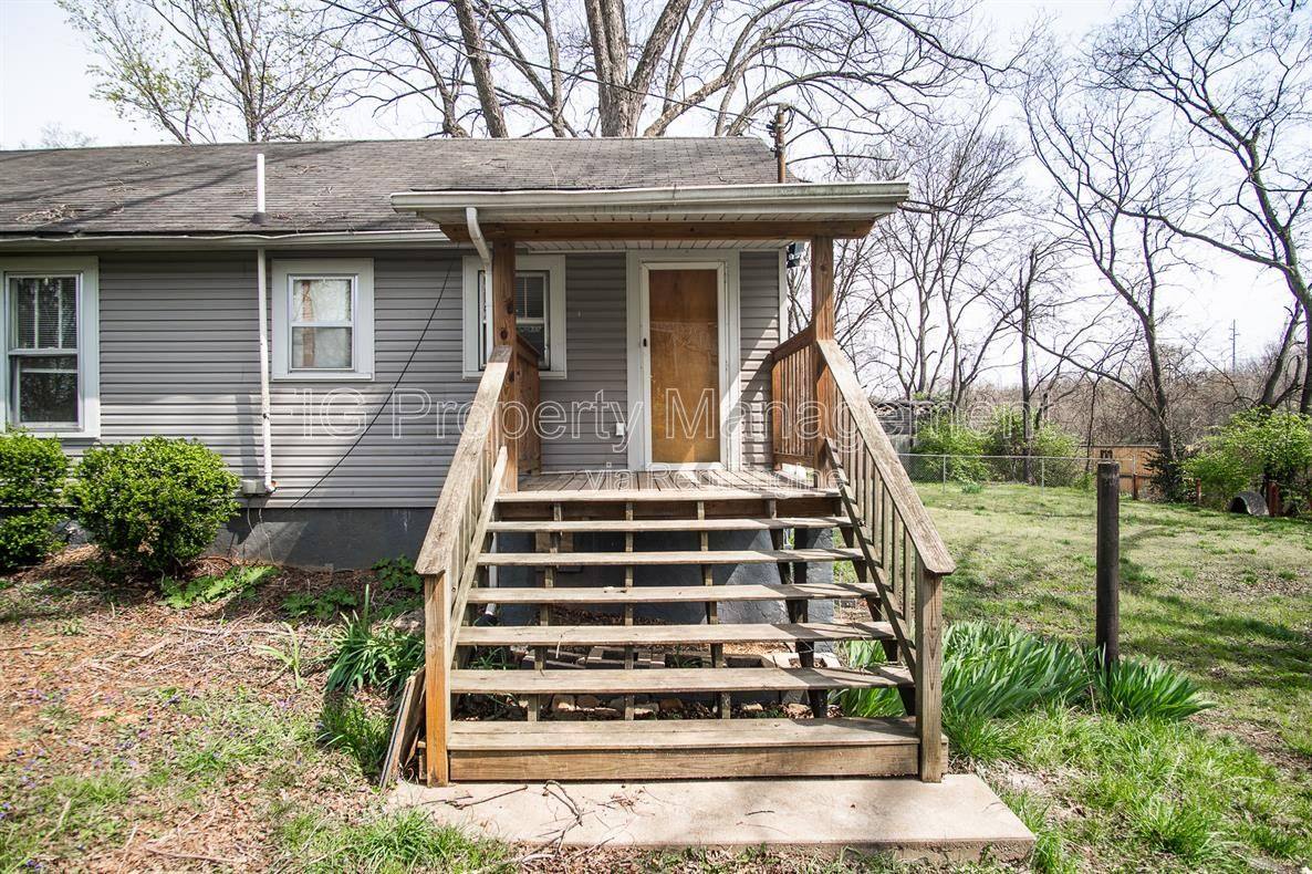 Apartment for rent at 5804 Old Rutledge Pike, Knoxville, TN 37914
