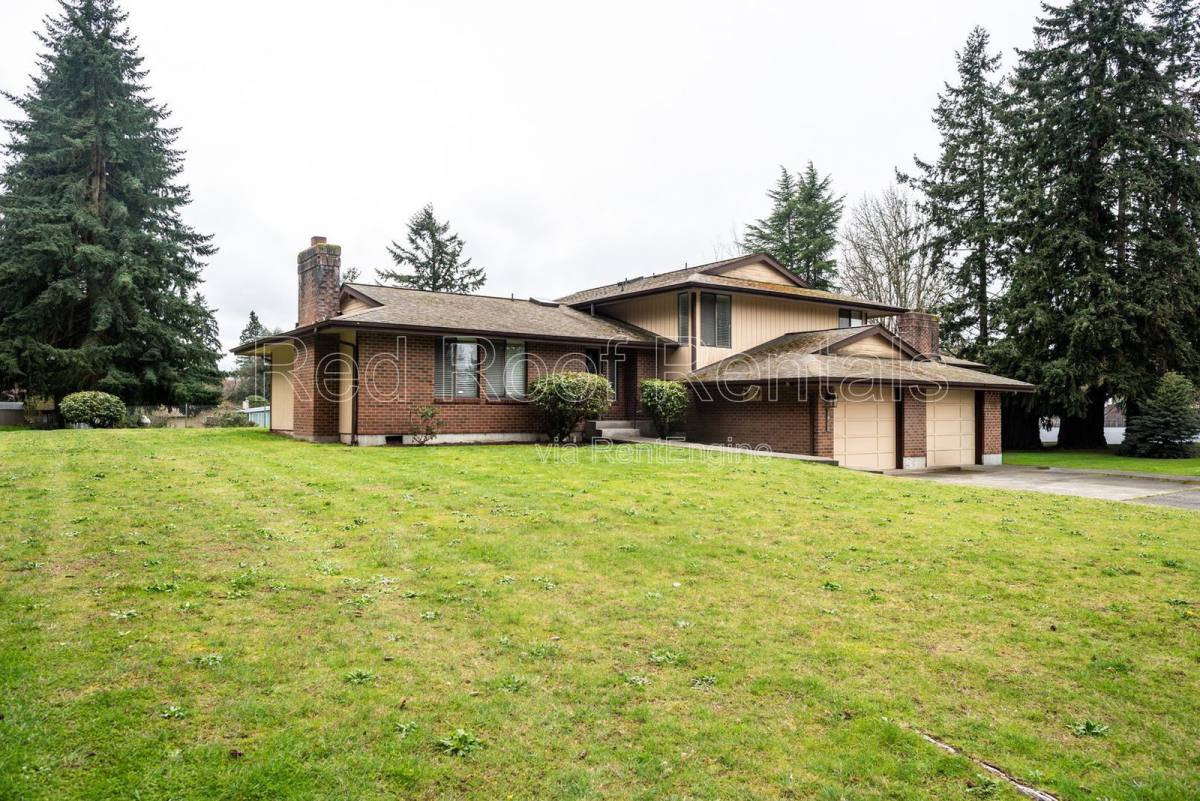 Apartment for rent at 1418 Tule Lake Dr S, Tacoma, WA 98444