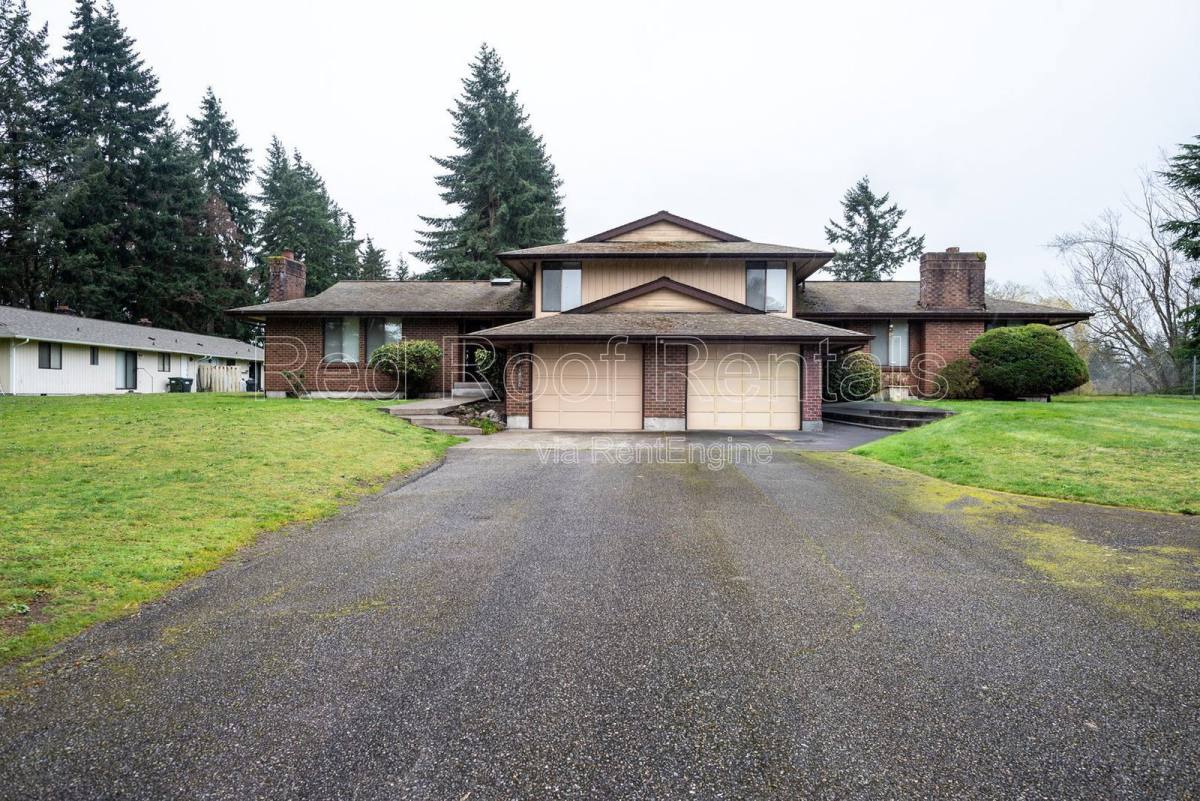 Apartment for rent at 1418 Tule Lake Dr S, Tacoma, WA 98444