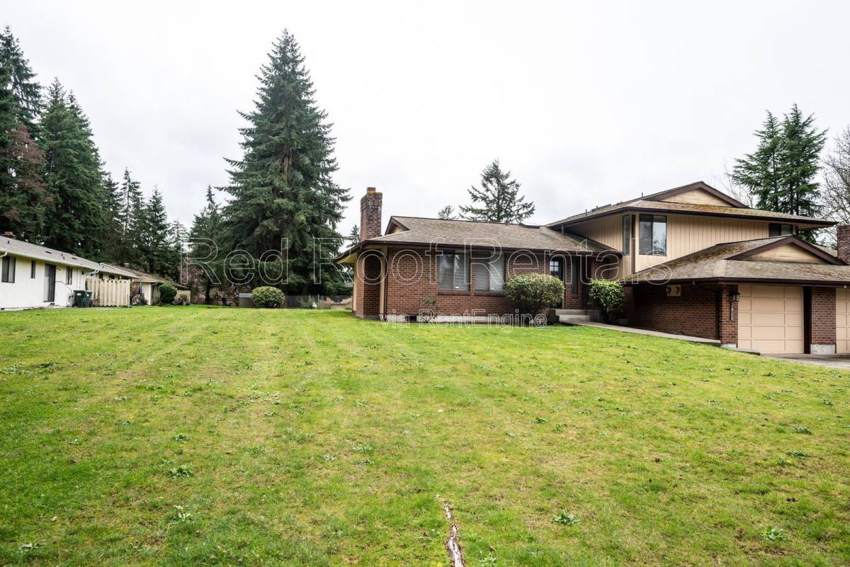 Apartment for rent at 1418 Tule Lake Dr S, Tacoma, WA 98444