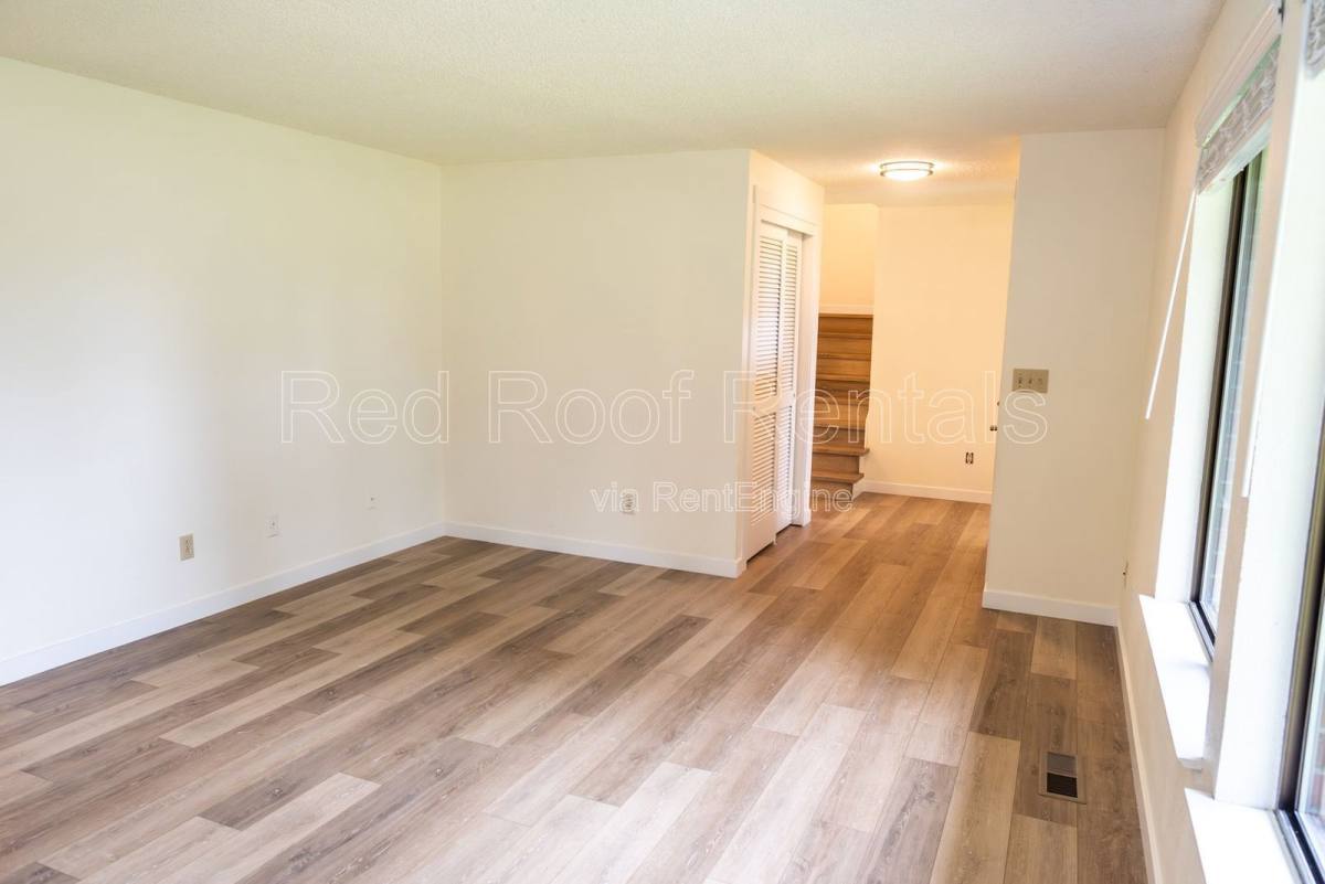 Apartment for rent at 1418 Tule Lake Dr S, Tacoma, WA 98444