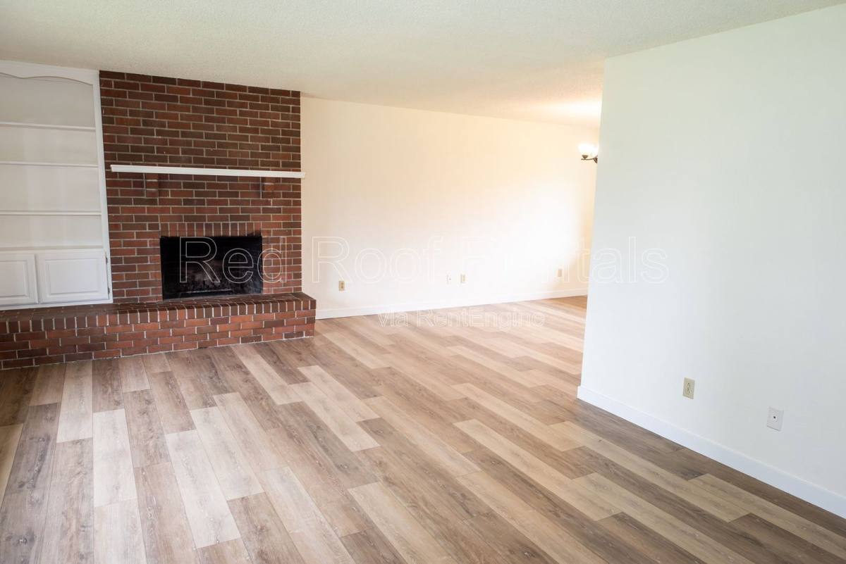 Apartment for rent at 1418 Tule Lake Dr S, Tacoma, WA 98444