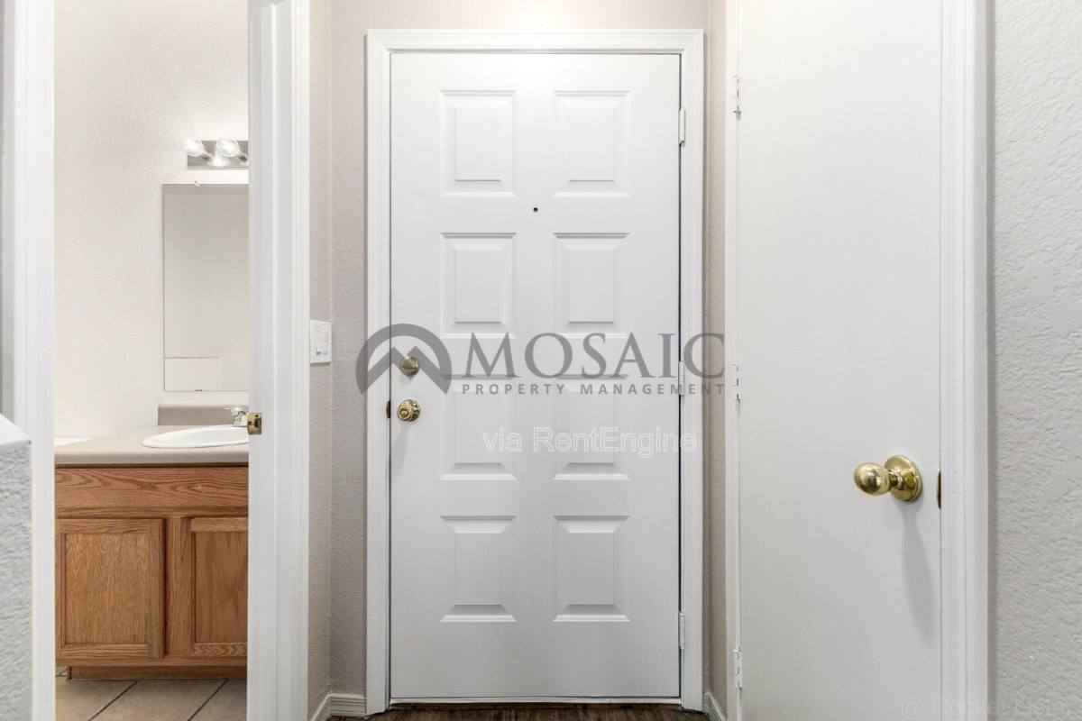 Condo for rent at 280 S Elizabeth Way #27, Chandler, AZ 85225