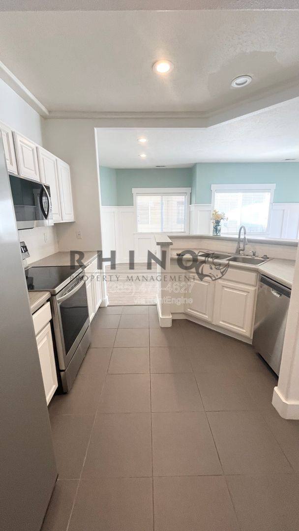 Condo for rent at 4917 Stormy Meadow Dr, Herriman, UT 84096