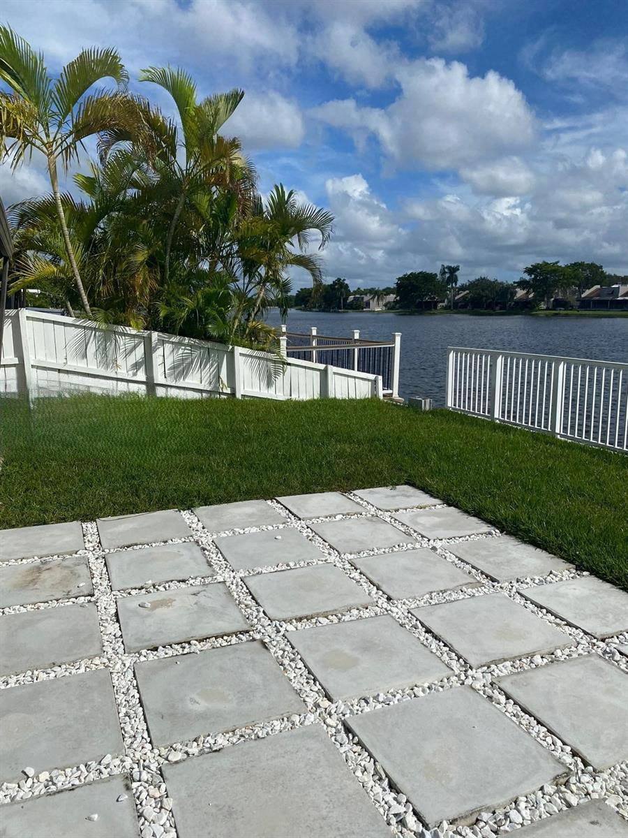 House for rent at 11705 NW 12th St, Hollywood, FL 33026