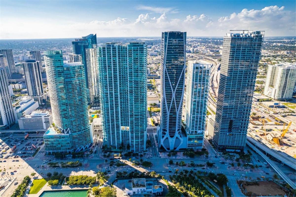 Condo for rent at 1100 Biscayne Blvd #2907, Miami, FL 33132