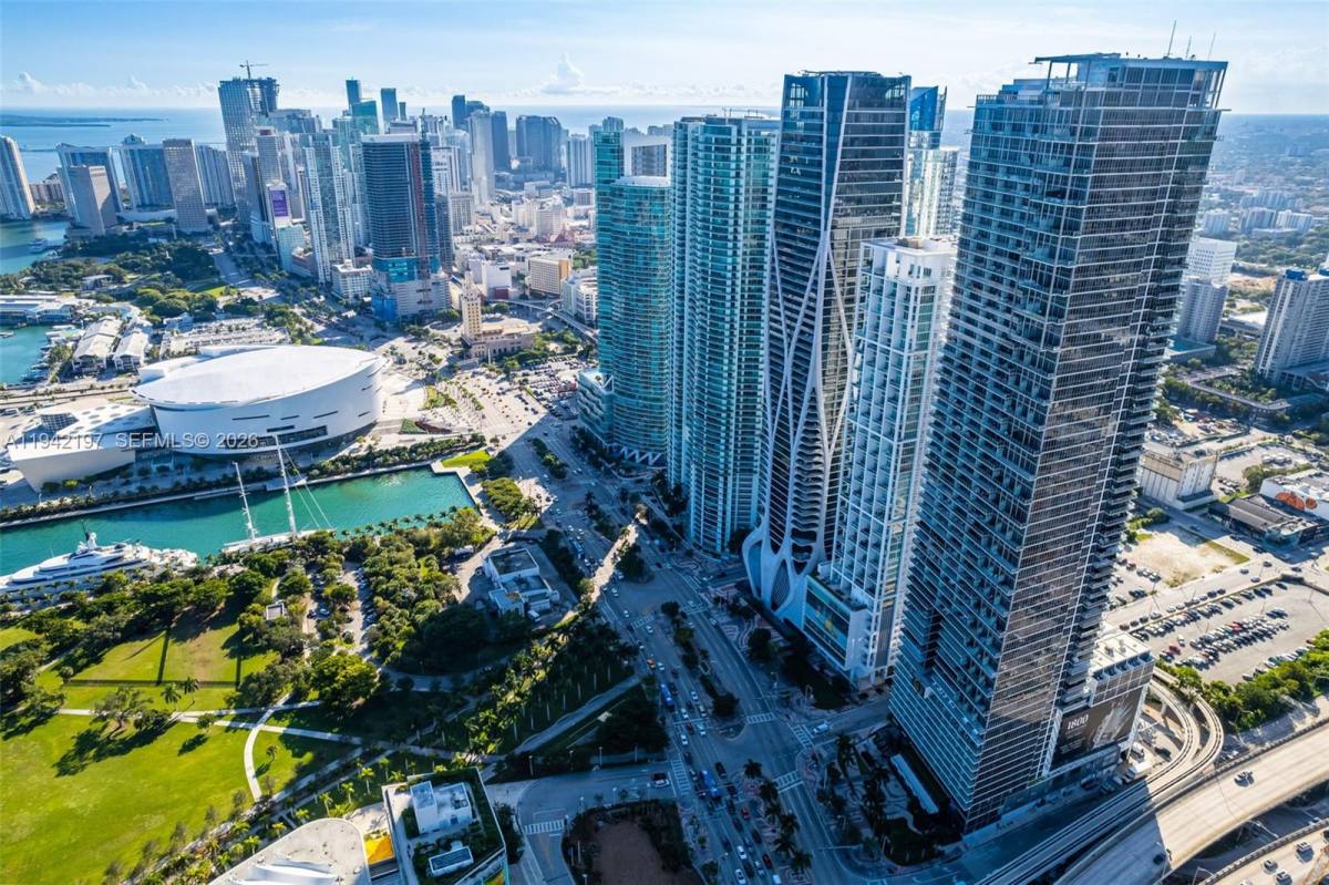 Condo for rent at 1100 Biscayne Blvd #2907, Miami, FL 33132